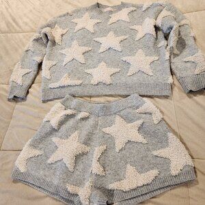 EVERYTHING SHE AIN'T GREY STAR LOUNGE SWEATER (S) & SHORTS (M)